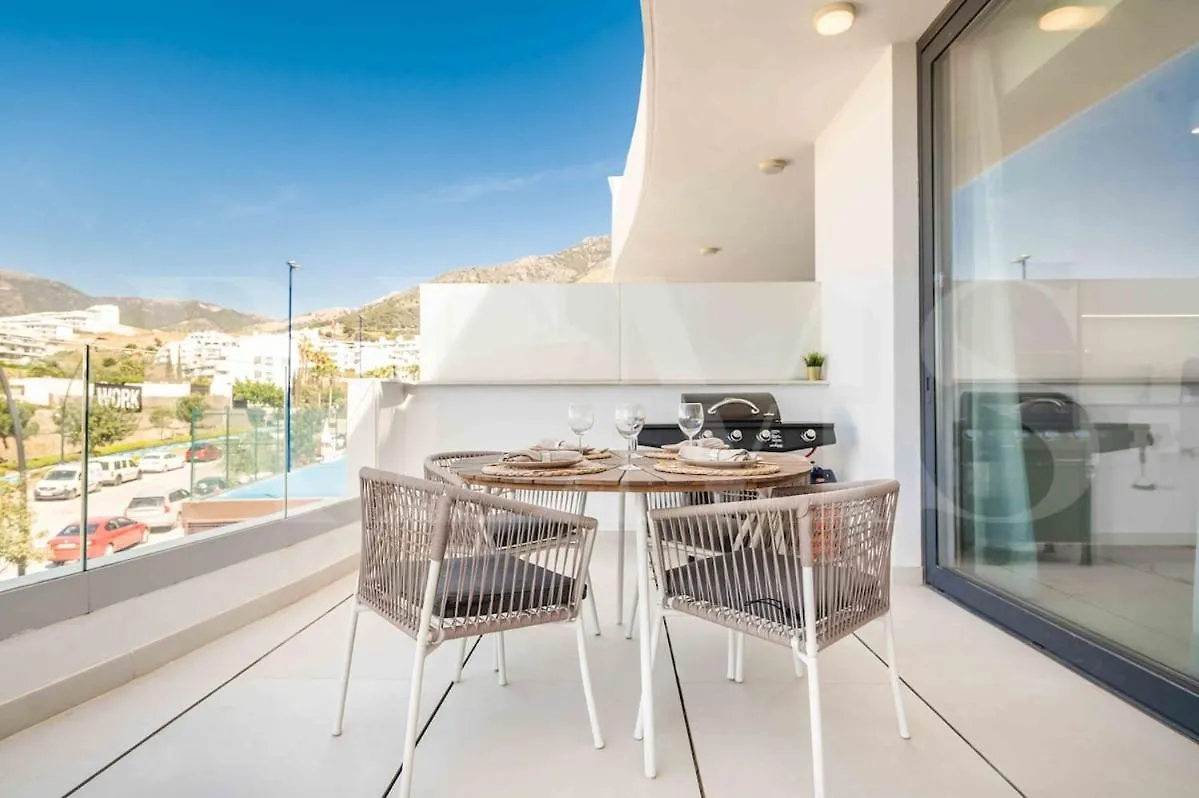 Spacious Gem With Terrace, Bbq And Pool Rems Fuengirola Daire