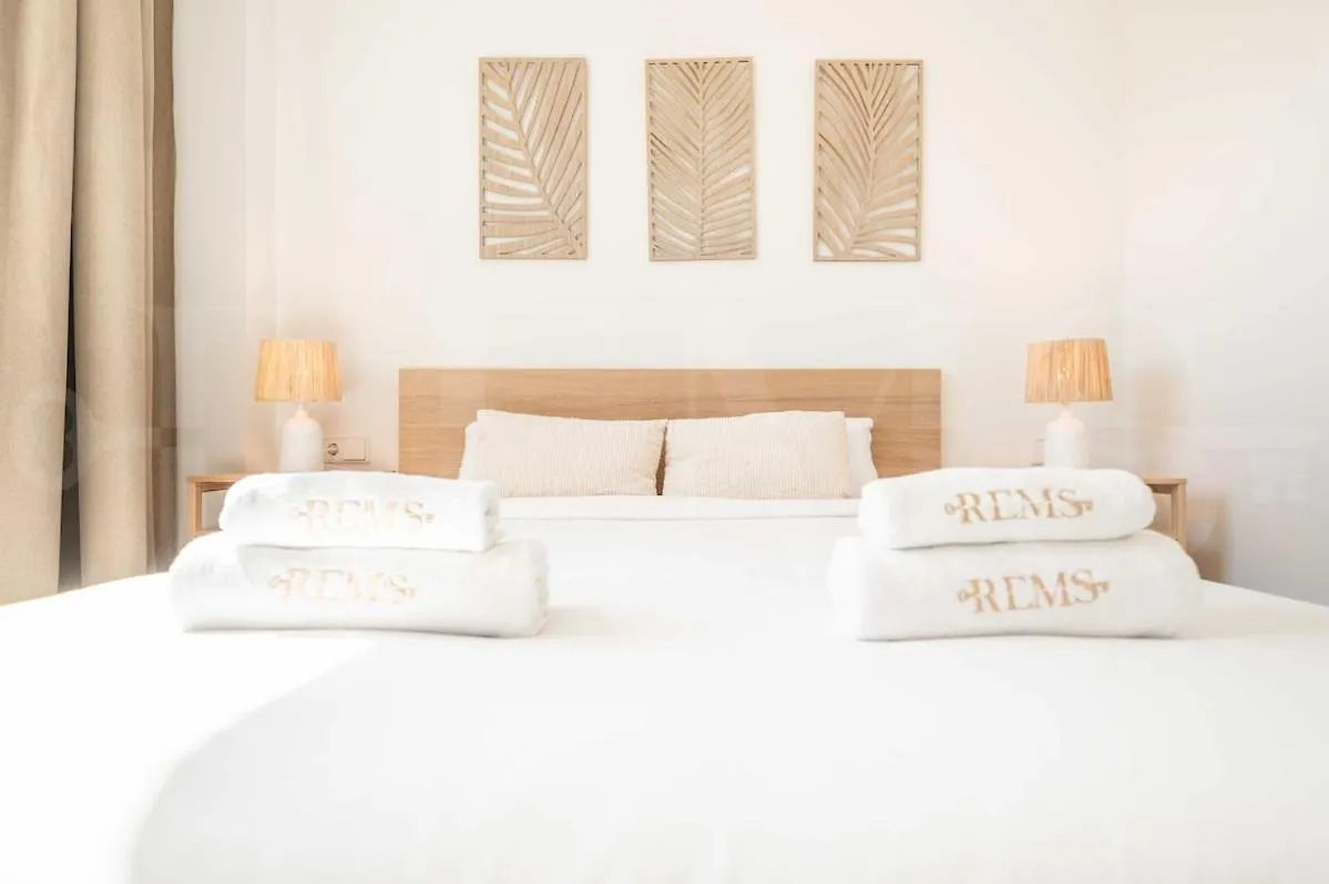 Spacious Gem With Terrace, Bbq And Pool Rems Fuengirola 0*,  Spain