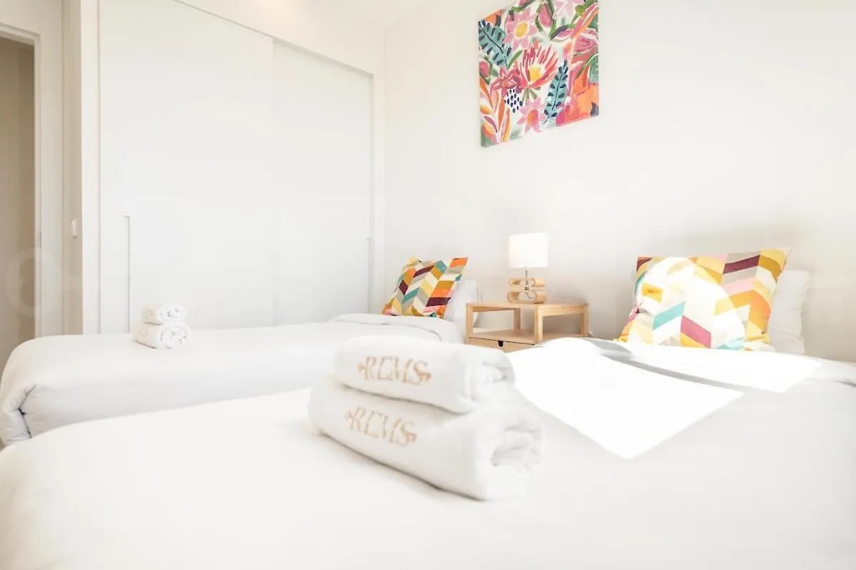 Spacious Gem With Terrace, Bbq And Pool Rems Fuengirola