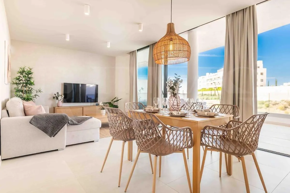 Spacious Gem With Terrace, Bbq And Pool Rems Fuengirola Apartmán