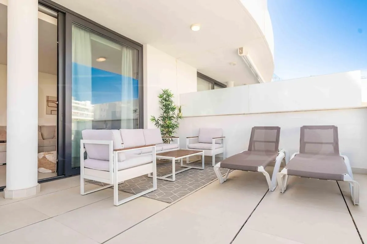 Apartmán Spacious Gem With Terrace, Bbq And Pool Rems Fuengirola